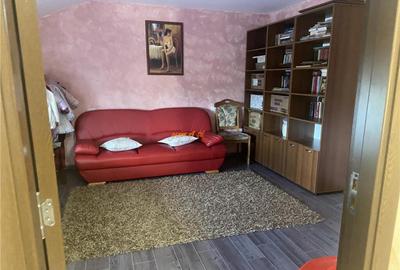 Casa de situata la Vanatori , parter si mansarda , 168 mp , - 2