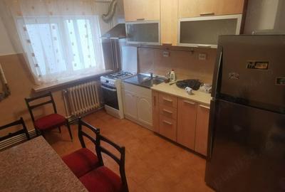 Apartament cu 4 camere decomandat în Central - 3