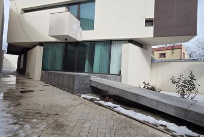 Casă cu 4 camere în Școlilor - 14
