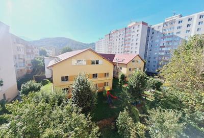 Apartament 3 camere, etaj 3/4, balcon-zona Noua - 12