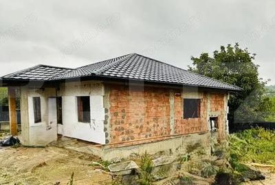 Casa plan parter 4 camere ?i beci in Barnova - 7