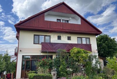 DE VANZARE Pensiune pe malul Lacului Casla - TULCEA - 1