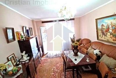 Apartament cu 4 camere decomandat în Central - 9