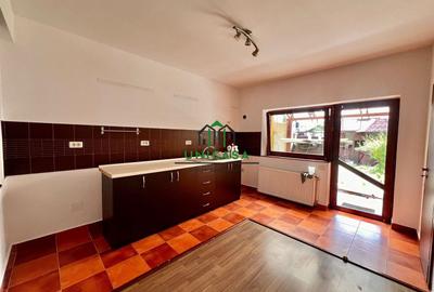 Casă individuală cu 4 camere cu Teren 148 Mp în Vlădești - 1