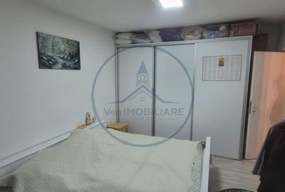 Apartament cu 3 camere decomandat în Teaca - 6