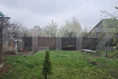 Casă cu 3 camere cu Teren 1427 Mp în Livada - 4