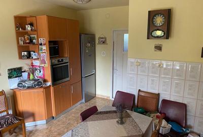 Casă cu 3 camere în Central - 4
