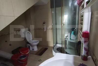 Casă cu 4 camere cu Teren 2700 Mp în Cihei - 2