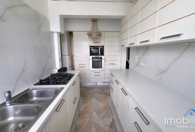 Apartament cu 3 camere în Central - 2
