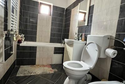 Apartament cu 3 camere decomandat în Soarelui - 8
