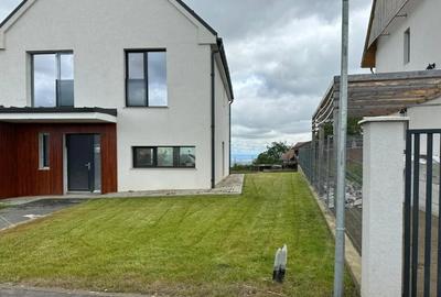 Duplex unit prin garaj - panorama - 185 mp utili , Feleacu, Cluj! Duplex unit prin garaj - panorama - 185 mp utili , Feleacu, Cluj! - 3