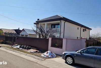 Casă cu 7 camere cu Teren 960 Mp în Câmpineanca - 15