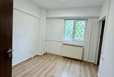 Apartament cu 3 camere decomandat în Centrul Civic - 16