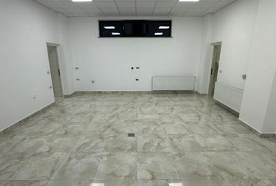 Spațiu comercial, de 55 mp, în Central - 5