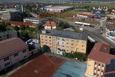 Apartament spatios cu 2 camere de vanzare - 1