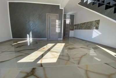 Casă cu 3 camere cu Teren 377 Mp în Central - 6