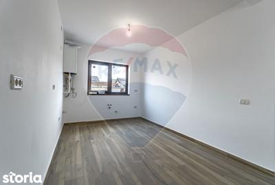 Casă cu 8 camere cu Teren 500 Mp în Hărmanului - 2