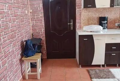 Apartament cu 2 camere semidecomandat în Central - 1