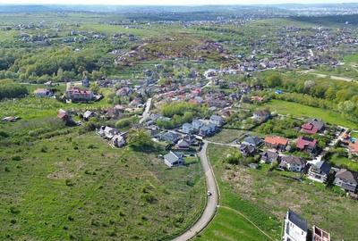 Teren Construcții intravilan de 1286 mp, în Bârnova - 3