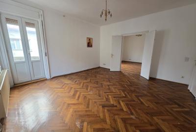 Casă cu 14 camere cu Garaj în Central - 19