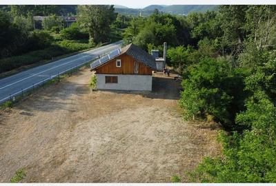 Casă cu 2 camere cu Teren 1500 Mp în Topleț - 5