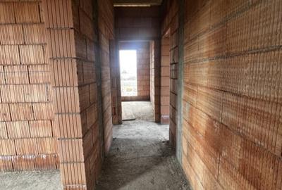 Casă individuală cu 5 camere cu Canalizare în Florești - 14