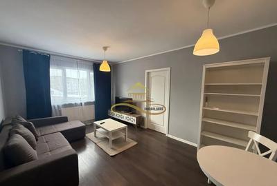 Apartament cu 2 camere semidecomandat, mobilat în Central