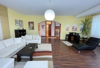3 cam, 160mp,et.1,bloc privat, ultracentral
