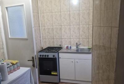 Apartament cu 3 camere semidecomandat în Unirii Sud - 2
