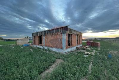 Casă cu 4 camere cu Teren 625 Mp în Ștefăneștii de Jos - 5