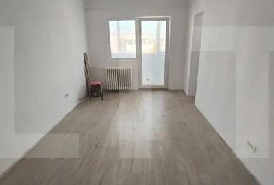 Garsonieră decomandată în Central - 9