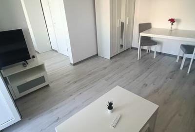 Apartament cu 2 camere semidecomandat în Gara de Nord