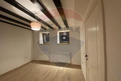 Casă cu 2 camere de închiriat în zona Tineretului - 28