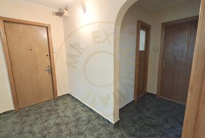 Apartament cu 3 camere decomandat în Exercițiu - 4