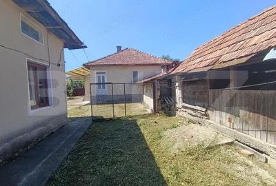 Casa cu 3 camere ?i o bucatarie de vara ?i 1300 mp teren ?i anexe - 5