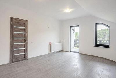 Zona Linistita Structura Generoasa - 3