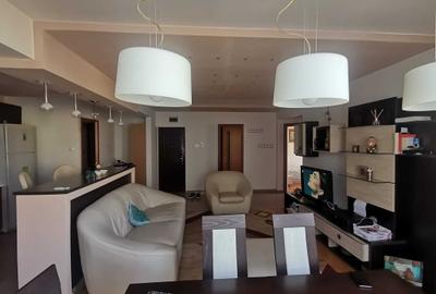 Apartament cu 3 camere decomandat în Nufărul - 2