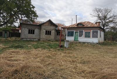 Casă cu 4 camere în Negrași - 2
