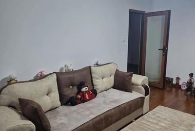 Apartament cu 4 camere decomandat în Central - 2