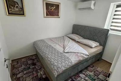 Apartament cu 2 camere decomandat în Lipovei