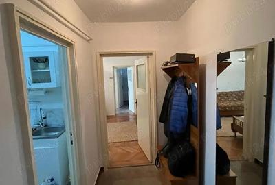 Apartament cu 2 camere semidecomandat în Obor
