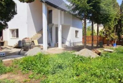 Casă cu 7 camere cu Teren 590 Mp în Semicentral - 12