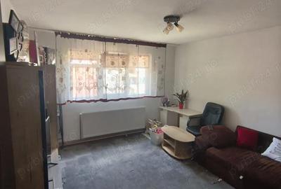 Apartament cu 2 camere decomandat în Central - 2
