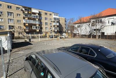 Spațiu comercial, de 600 mp, în Circumvalațiunii - 3
