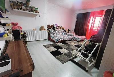 Apartament 4 camere de vanzare in Curtea de Arges zona Confectii Apartament 4 camere de vanzare in Curtea de Arges zona Confectii - 9