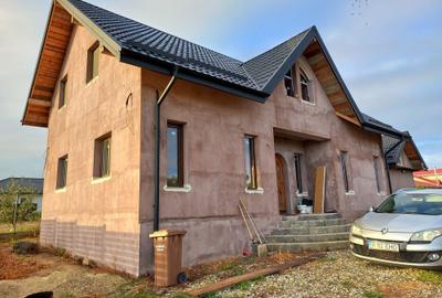 Casă cu 3 camere în Ghionea - 2