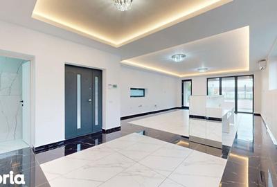 Casă cu 7 camere cu Teren 250 Mp în Central - 1