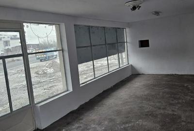 Spațiu comercial, de 160 mp, în Central - 6