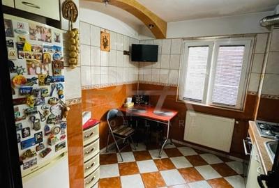 Apartament 3 Camere , Semi-Decomandat , Centrala Proprie , Obregia Apartament 3 Camere , Semi-Decomandat , Centrala Proprie , Obregia - 4