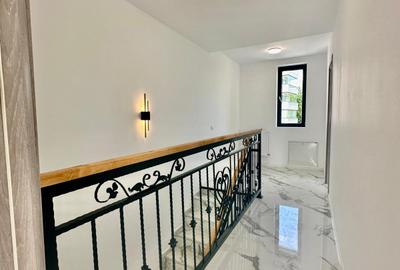 Casă cu 5 camere cu Canalizare în Mihai Bravu - 14